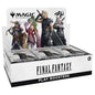 Frontalansicht des Magic: The Gathering – Final Fantasy Play Booster Displays mit Cloud, Sephiroth, Lightning & Co.